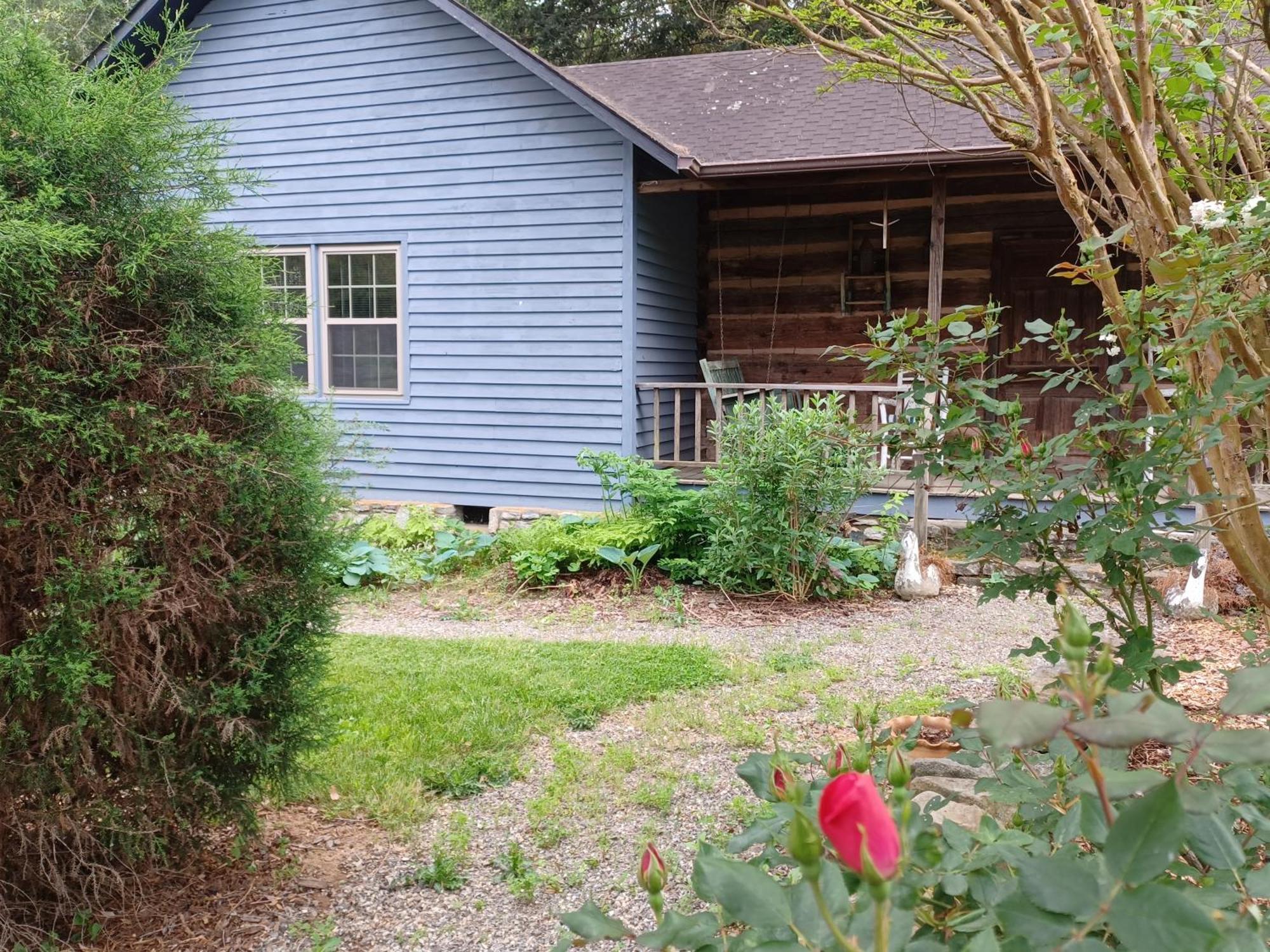 Restored1850S Log Cabin, With Gazebo And Gardens! 1 Mile To Downtown Weaverville Екстериор снимка