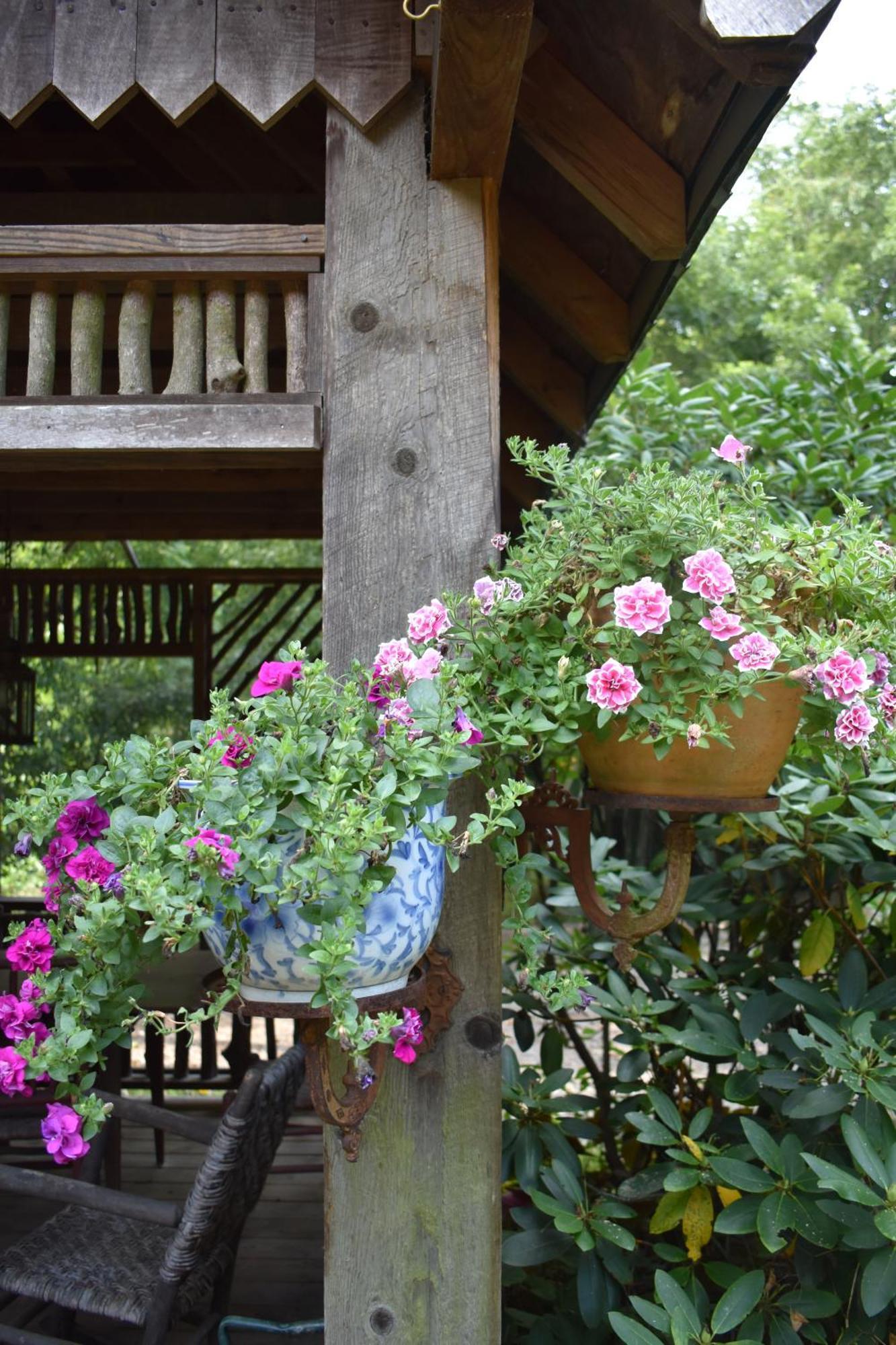 Restored1850S Log Cabin, With Gazebo And Gardens! 1 Mile To Downtown Weaverville Екстериор снимка