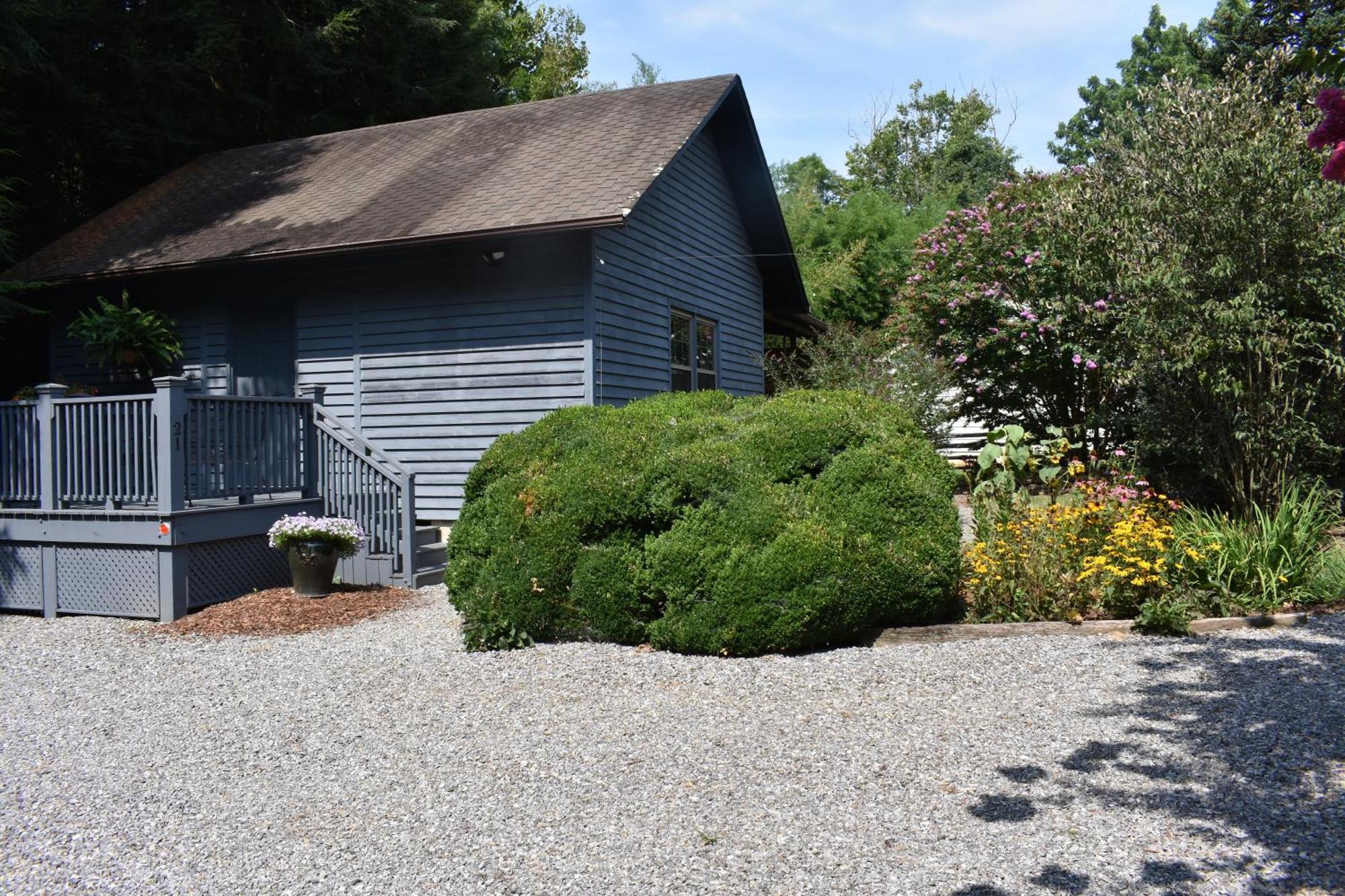 Restored1850S Log Cabin, With Gazebo And Gardens! 1 Mile To Downtown Weaverville Екстериор снимка