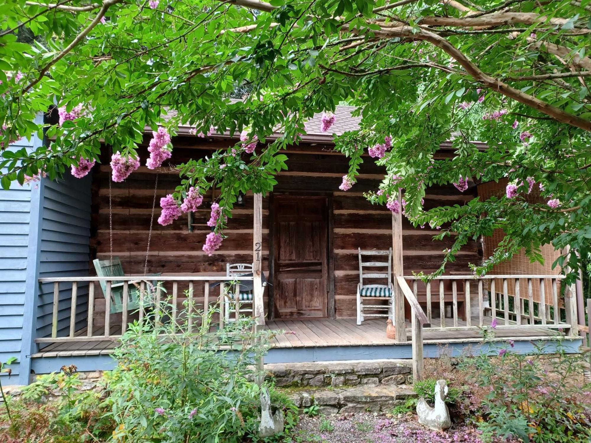 Restored1850S Log Cabin, With Gazebo And Gardens! 1 Mile To Downtown Weaverville Екстериор снимка